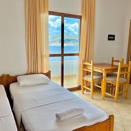 Redi'S Seaview Apartments Саранде Екстериор снимка