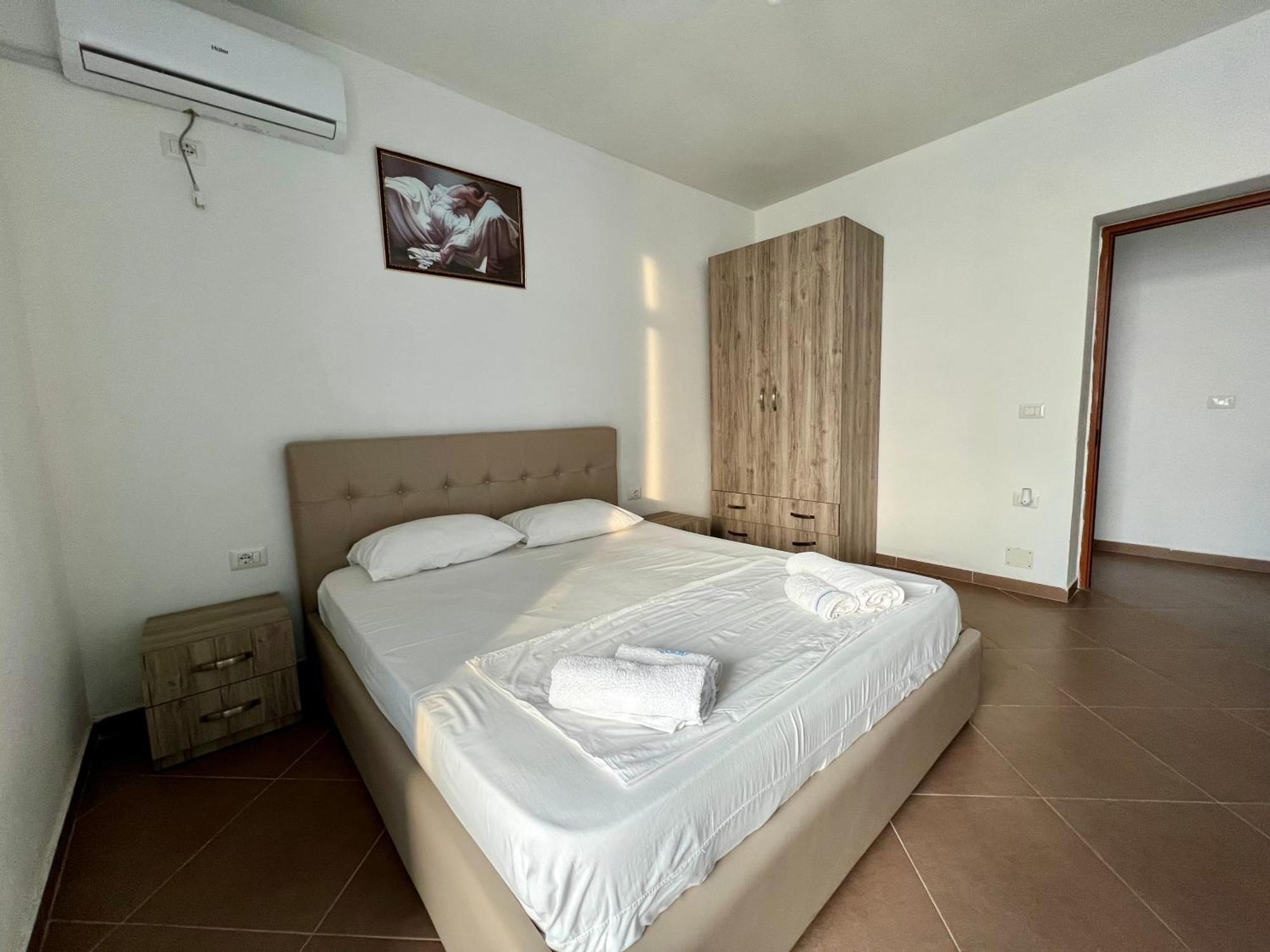 Redi'S Seaview Apartments Саранде Екстериор снимка