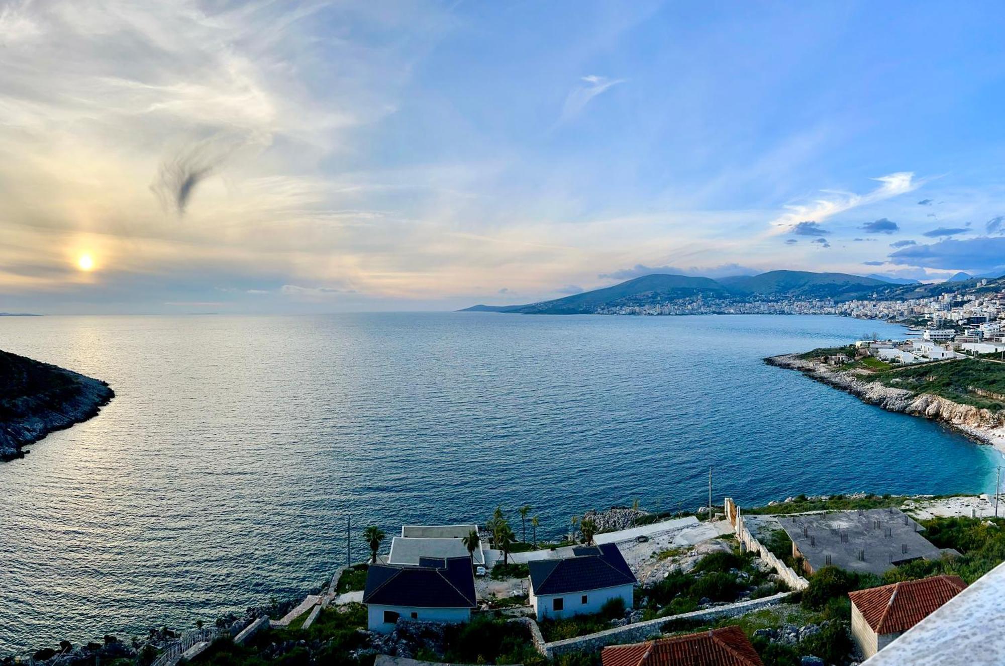 Redi'S Seaview Apartments Саранде Екстериор снимка