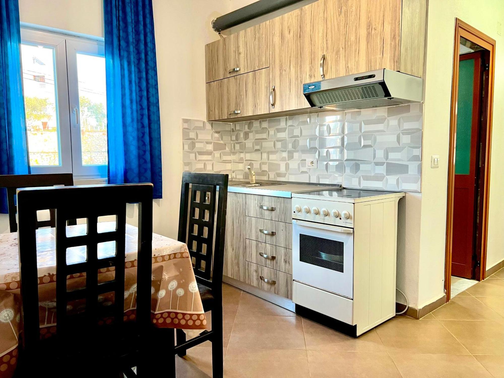 Redi'S Seaview Apartments Саранде Екстериор снимка