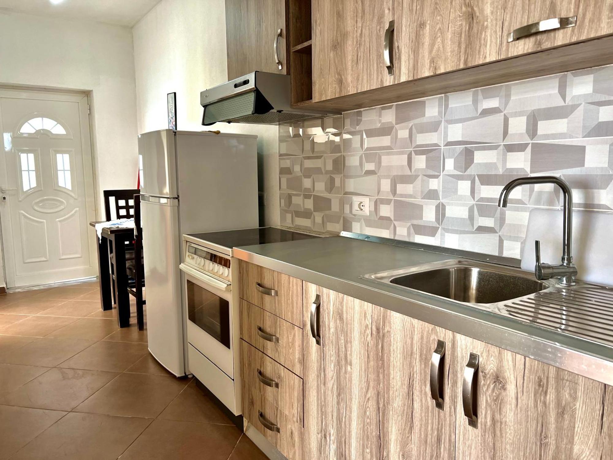 Redi'S Seaview Apartments Саранде Екстериор снимка