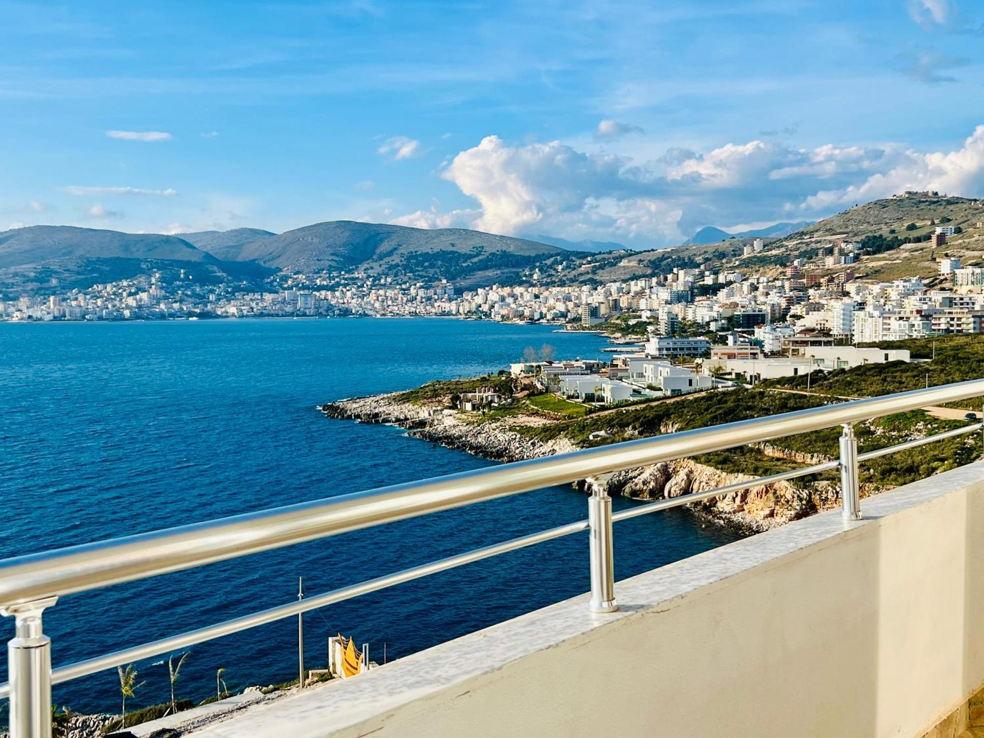 Redi'S Seaview Apartments Саранде Екстериор снимка