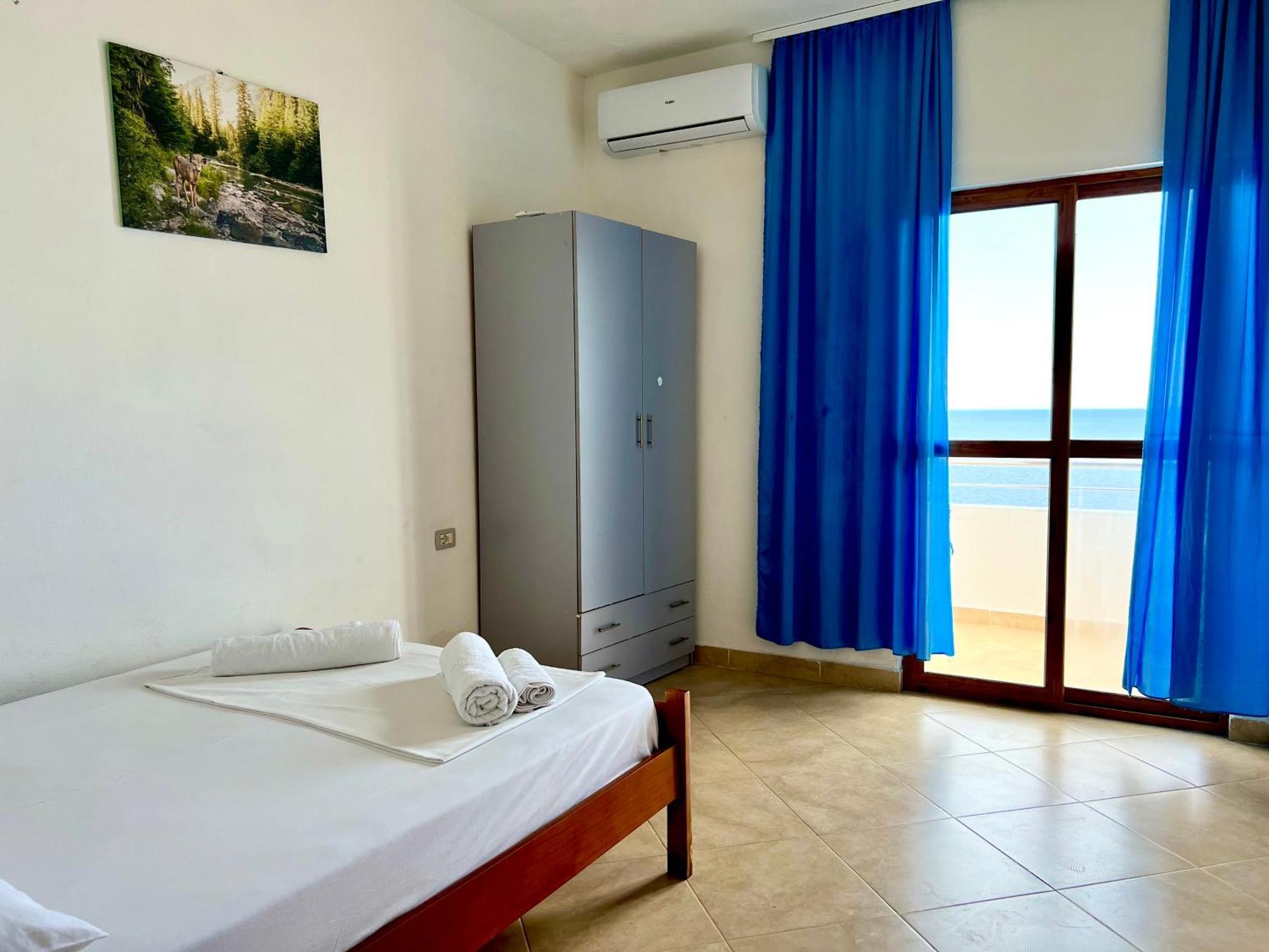 Redi'S Seaview Apartments Саранде Екстериор снимка