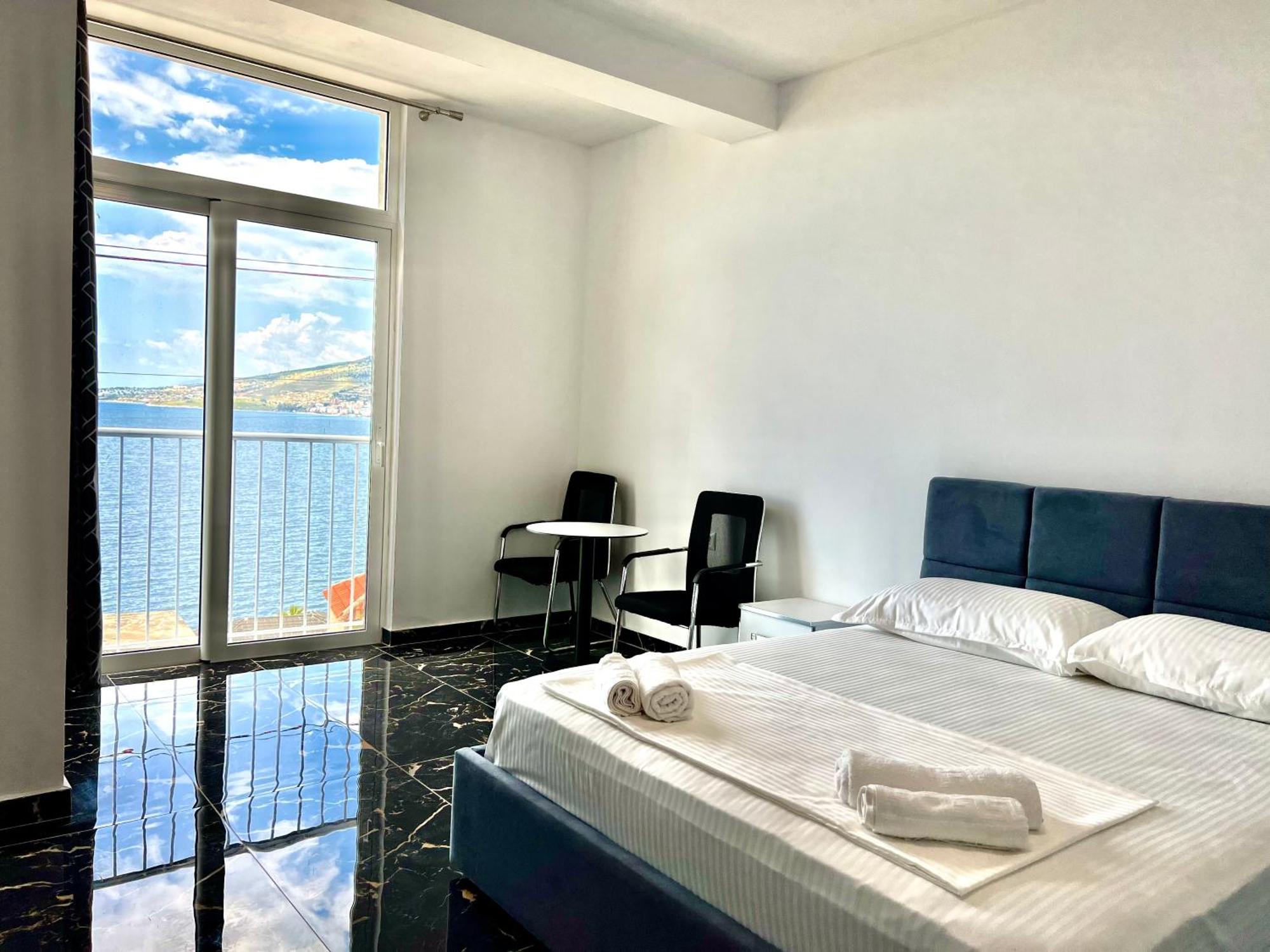 Redi'S Seaview Apartments Саранде Екстериор снимка