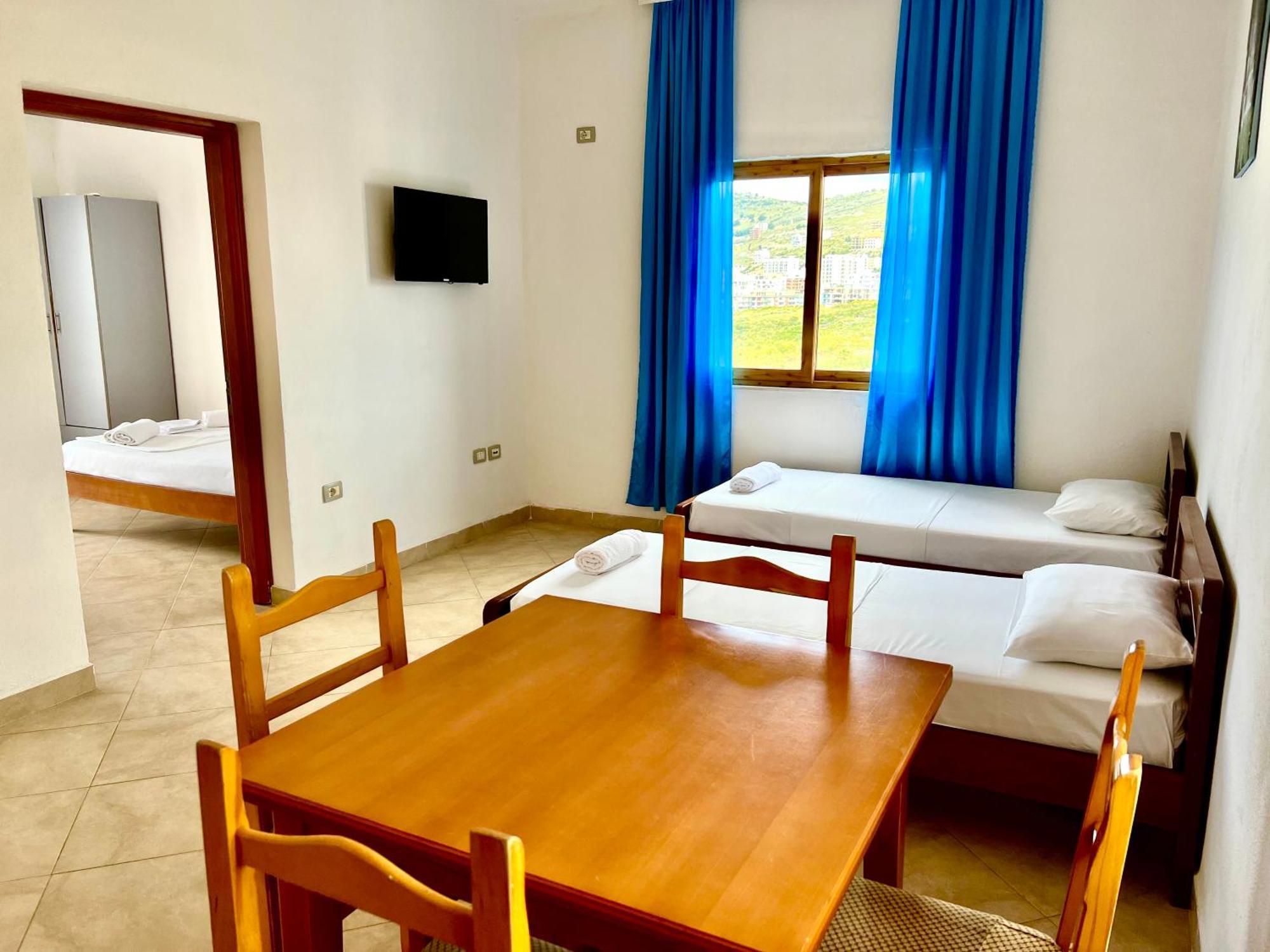 Redi'S Seaview Apartments Саранде Екстериор снимка